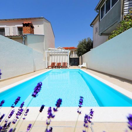 Villa Klaudia With Pool Zadar Eksteriør billede
