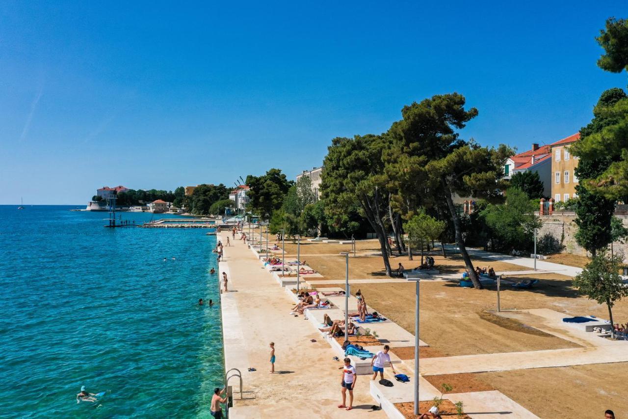 Villa Klaudia With Pool Zadar Eksteriør billede