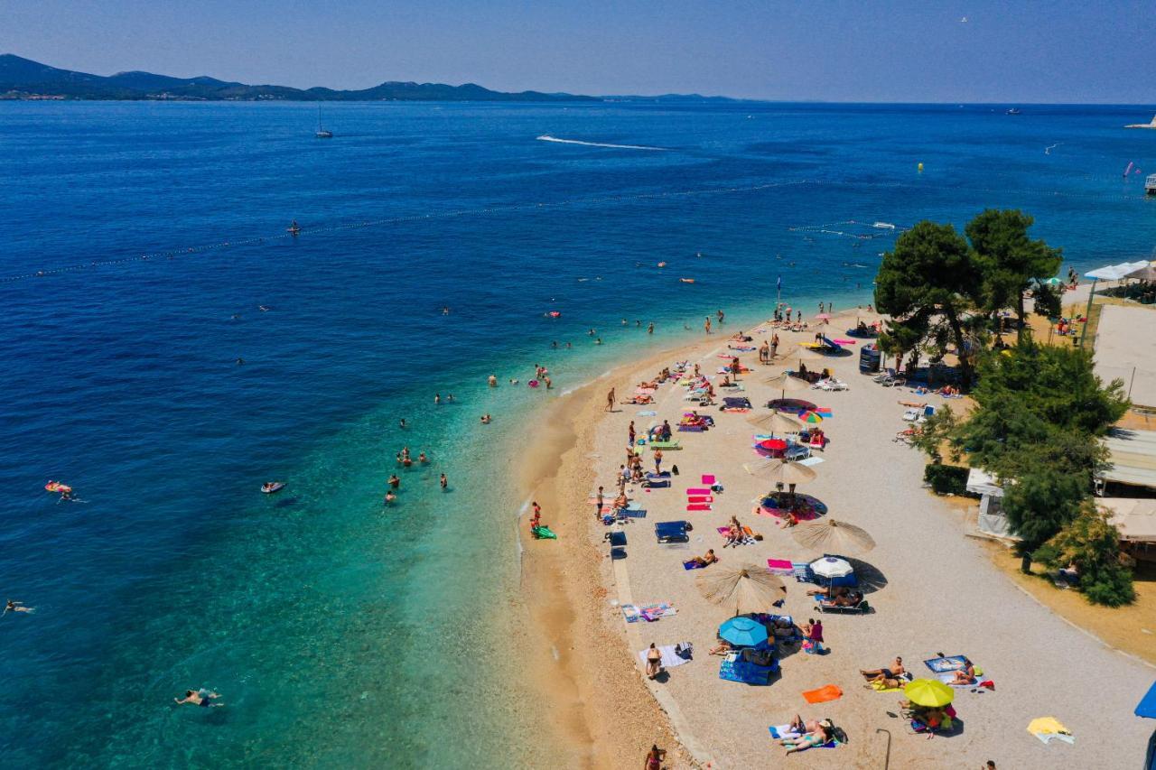 Villa Klaudia With Pool Zadar Eksteriør billede
